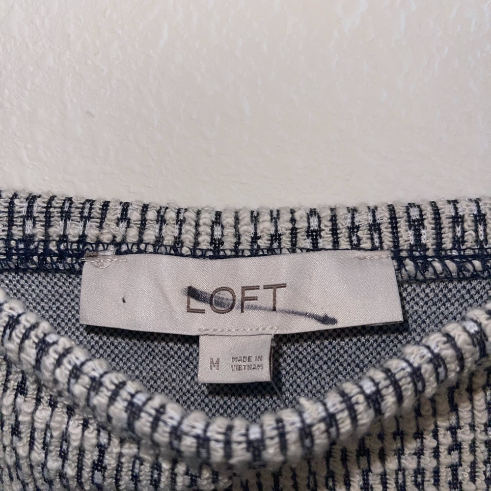 LOFT - top - Picture 4 of 4